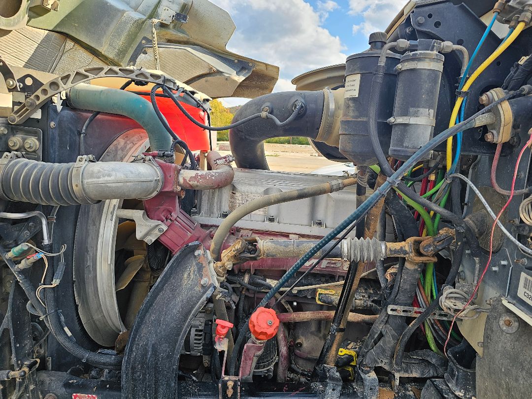 2010 MACK CHU613 Pinnacle - Image 12